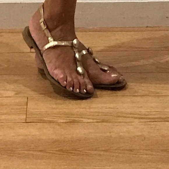 Vintage 1970’s Kraus Originals gold man made leather sandals. Size 6. GUC - Picture 4 of 9